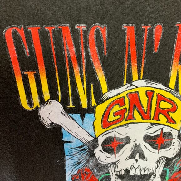 2022 Guns N' Roses Tour 1988 Gundham Graphic Band Tee T-Shirt Size Medium - Picture 3 of 5